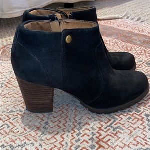 Clarks Indigo black  ankle boots
